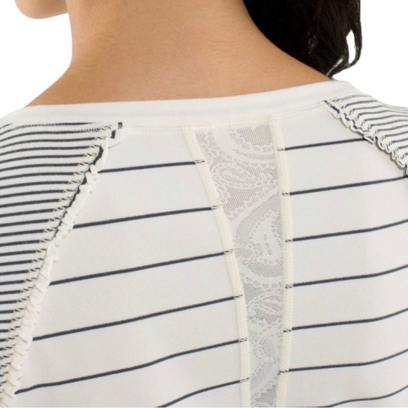 EUC Lululemon Full Tilt Slalom Stripe Lace Insert Angel Wing Top Cream/G… - Picture 8 of 12